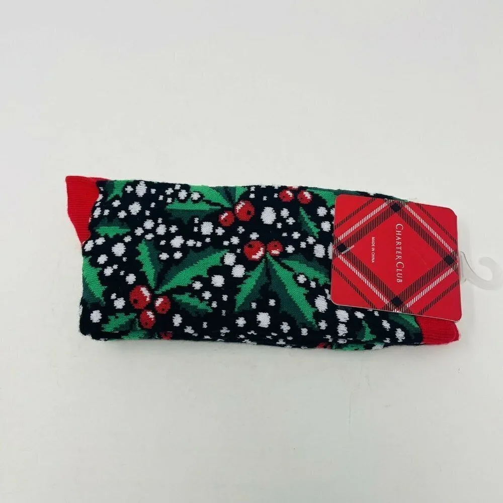 Charter Club Womens Size 9-11 Christmas Holiday Mistletoe Print Crew Socks Black
